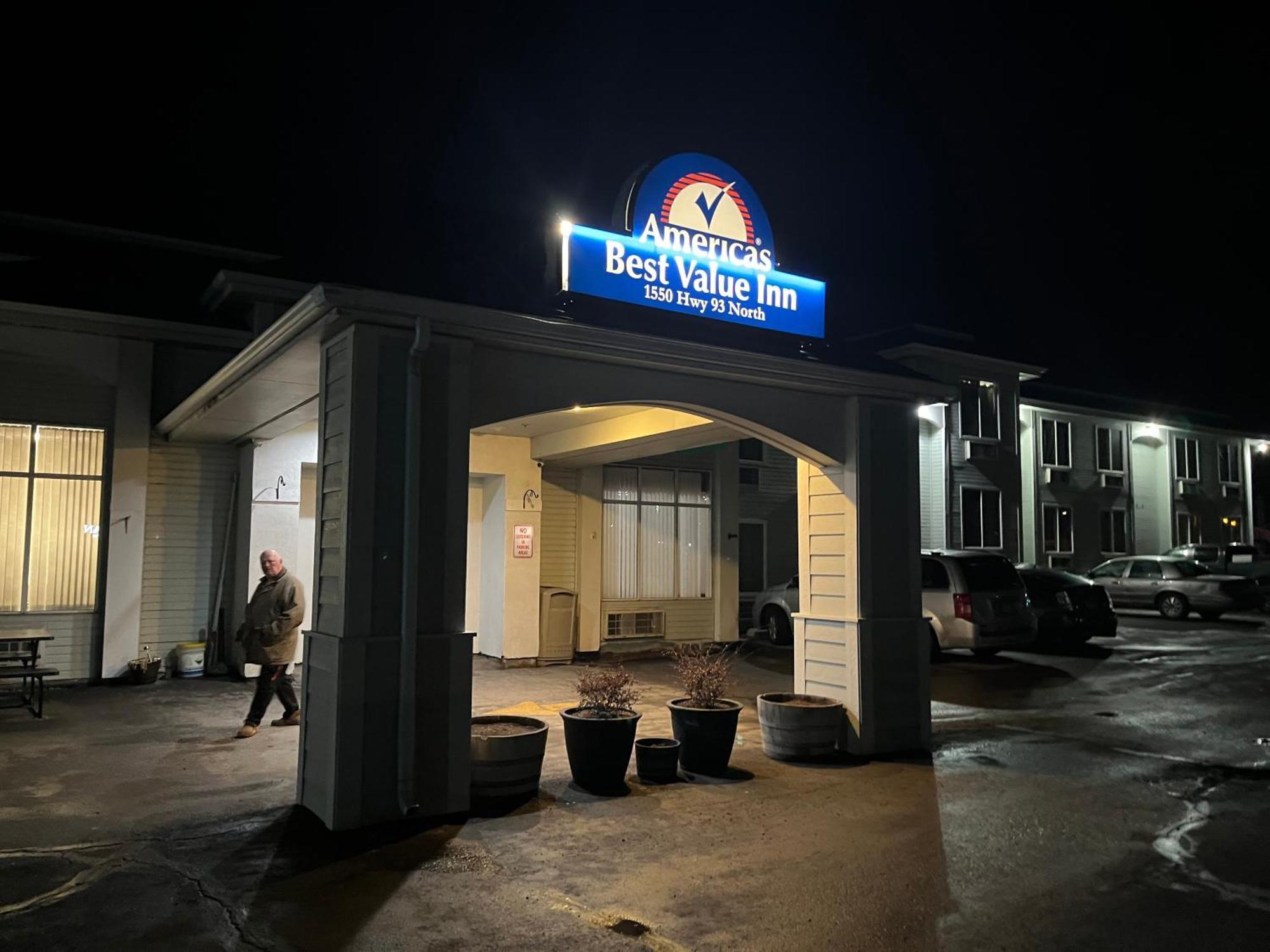 Americas Best Value Inn Kalispell Buitenkant foto