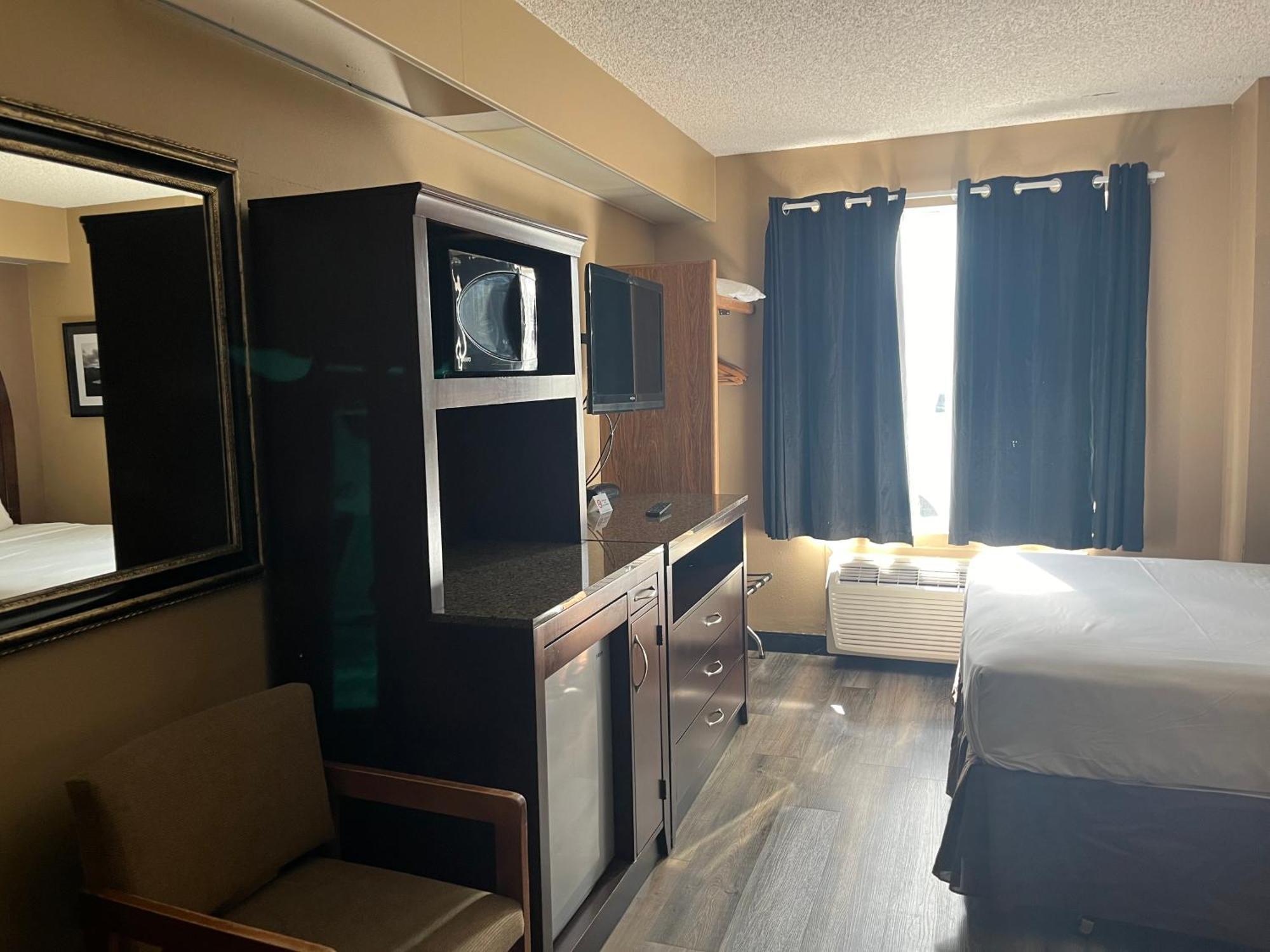 Americas Best Value Inn Kalispell Buitenkant foto